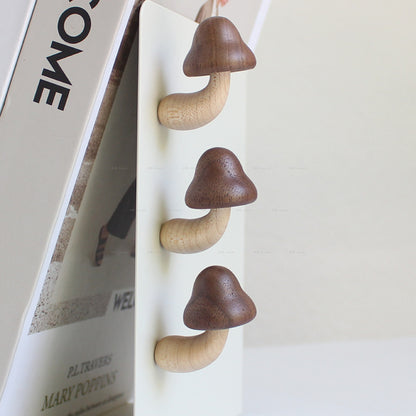 Magnetic sticker Note sticker Creative handicraft ornament Magnetic blackboard sticker Solid wood magnet mushroom refrigerator sticker