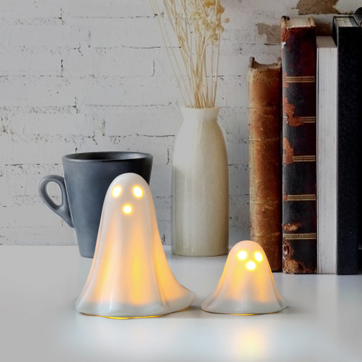 Ceramic ghost Halloween atmosphere living room wine cabinet TV cabinet courtyard balcony ornament