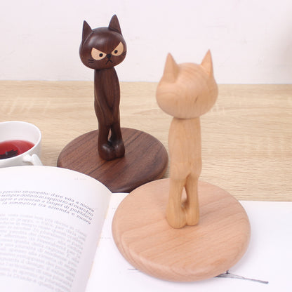 Solid wood creative cat vertical tissue holder walnut storage rack restaurant kitchen non-punching roll paper rack